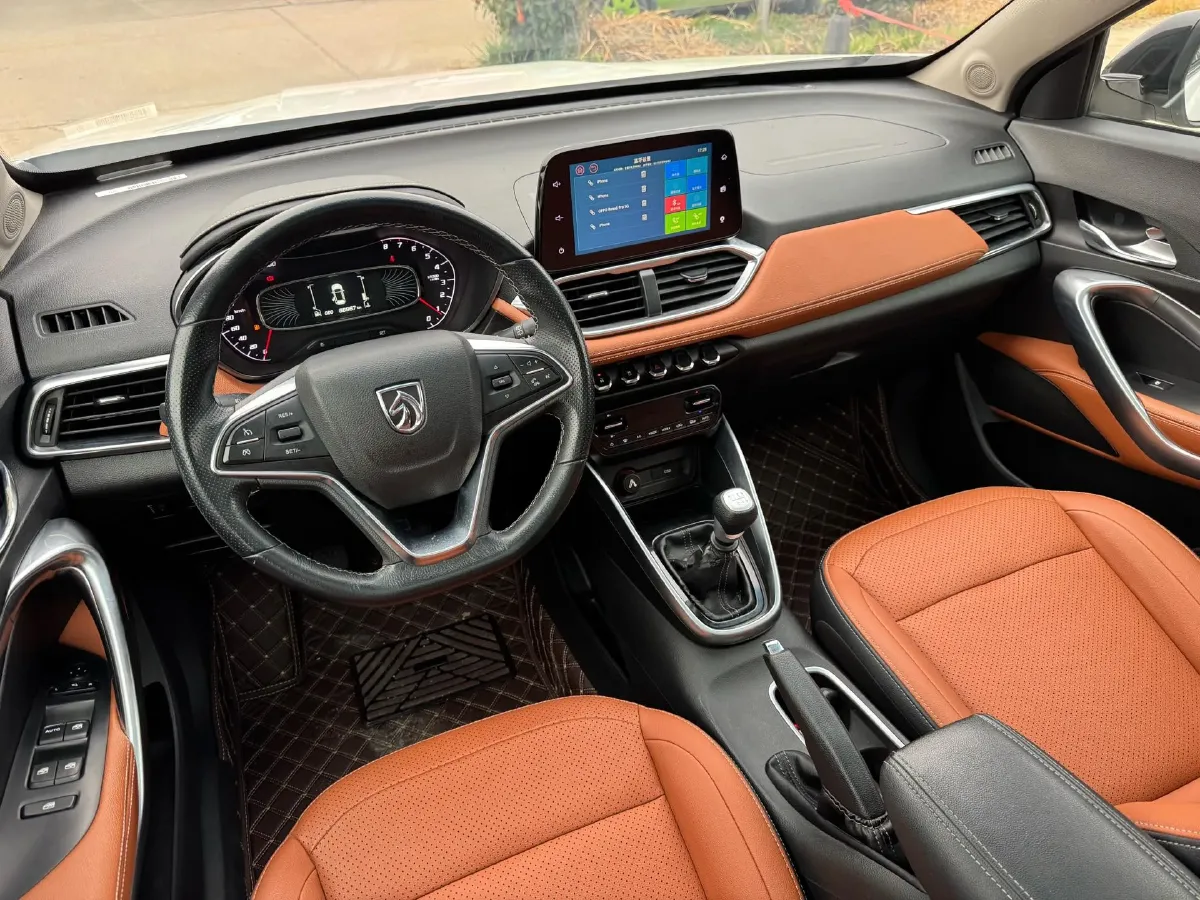 2017 BaoJun 510 1.5L 112HP L4 6MT,autocango,china used car exporter,china ev exporter,chinese used car exporter,chinese used ev exporter