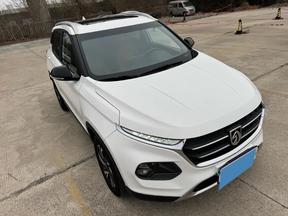 2017 BaoJun 510 1.5L 112HP L4 6MT,autocango,china used car exporter,china ev exporter,chinese used car exporter,chinese used ev exporter