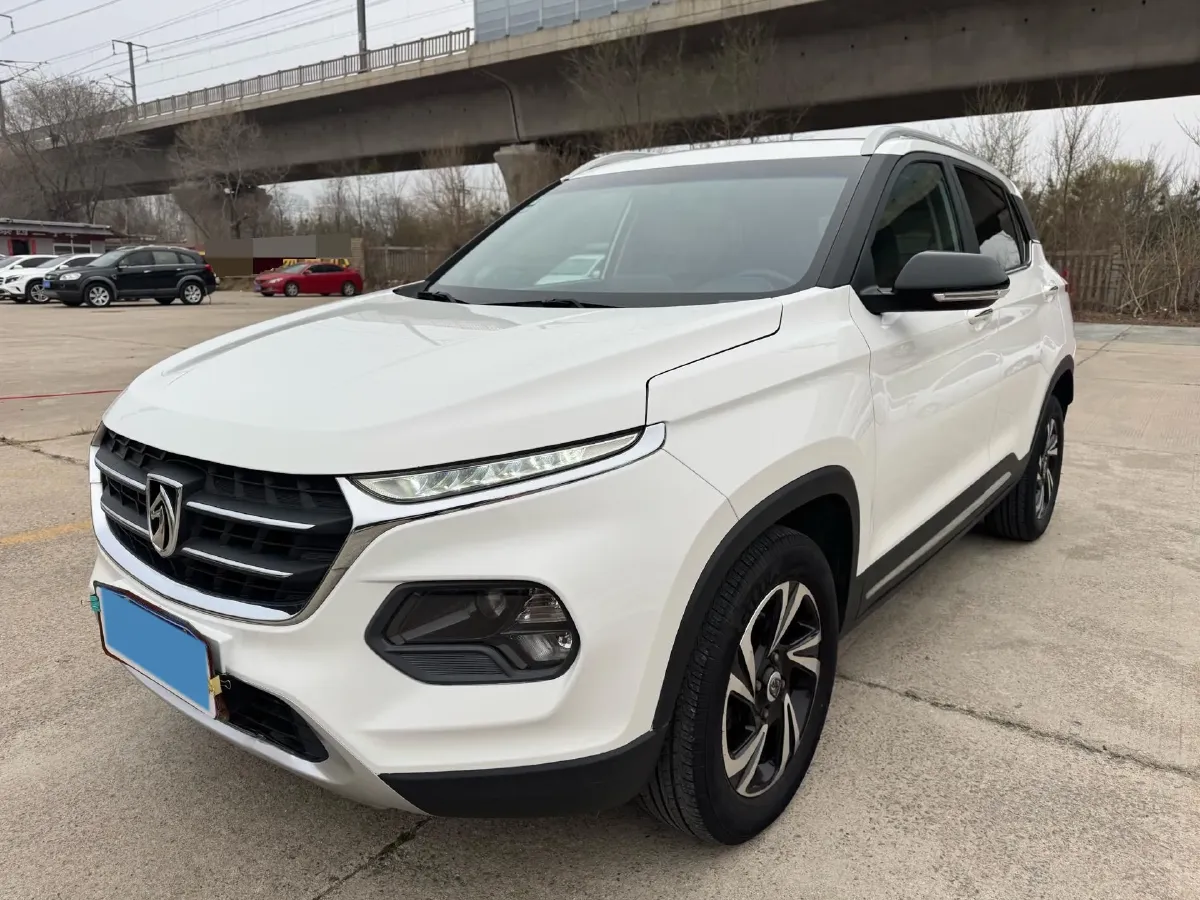 2017 BaoJun 510 1.5L 112HP L4 6MT,autocango,china used car exporter,china ev exporter,chinese used car exporter,chinese used ev exporter