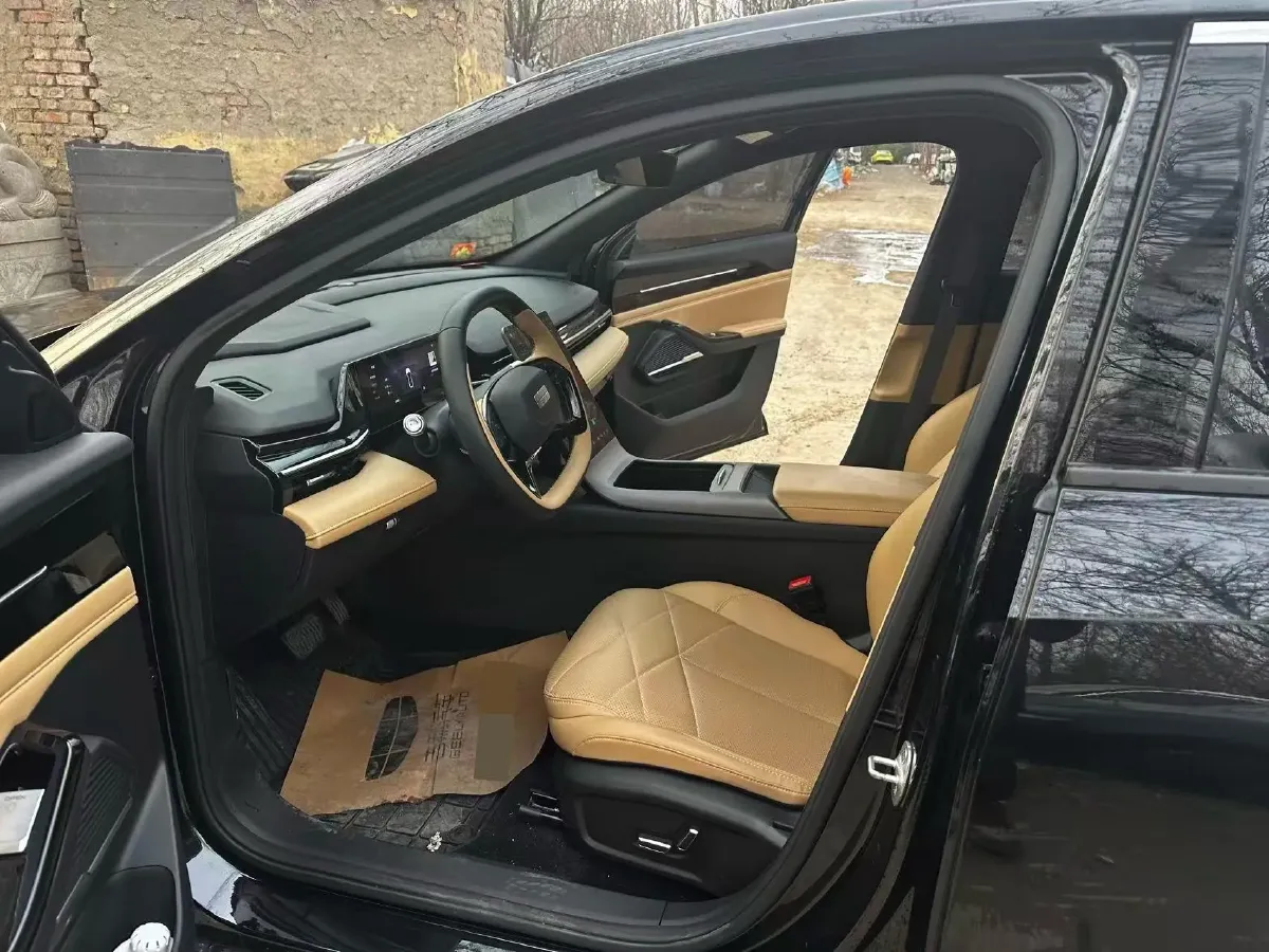 2023 Geely Galaxy L6 1.5T 163HP L4 3DHT PHEV,autocango,china used car exporter,china ev exporter,chinese used car exporter,chinese used ev exporter