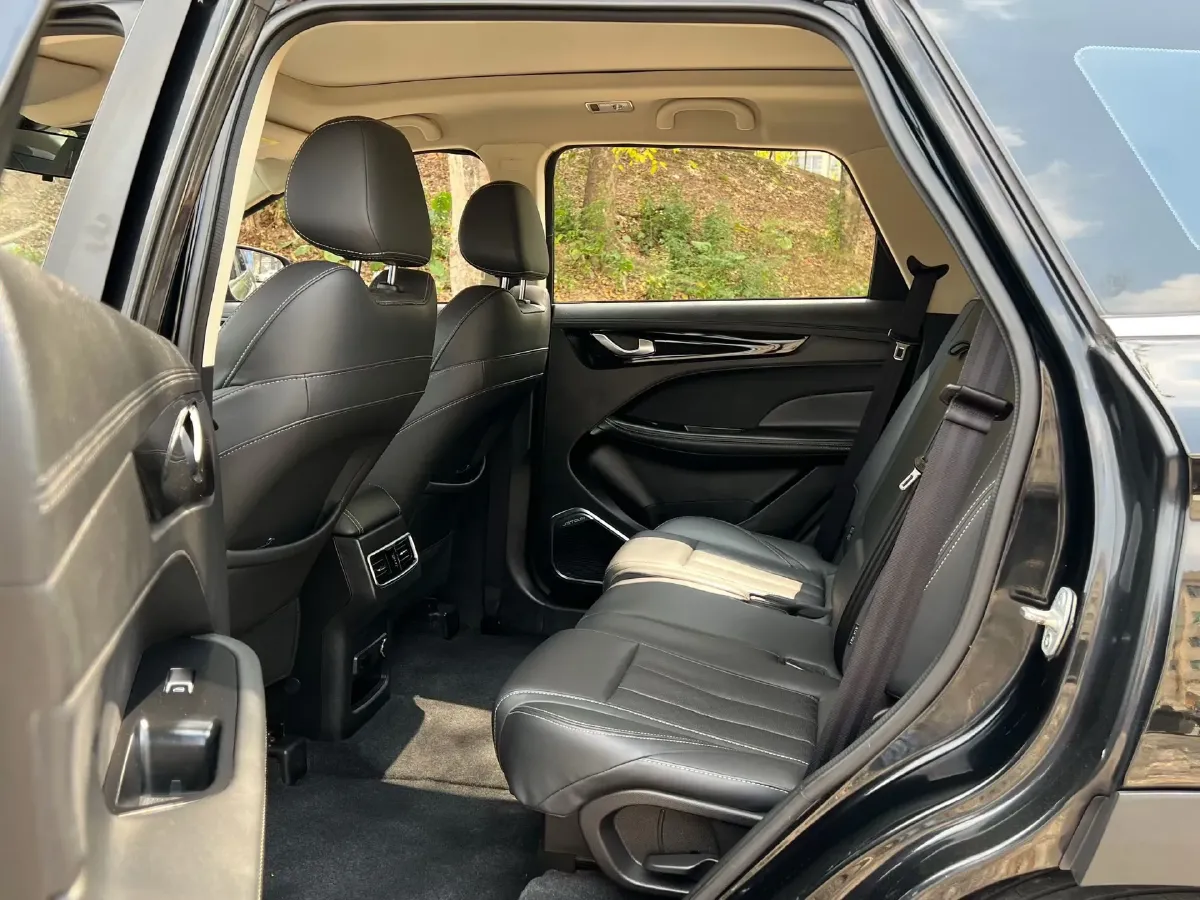 2019 Jetour X90 1.6T 197HP L4 7DCT,autocango,china used car exporter,china ev exporter,chinese used car exporter,chinese used ev exporter