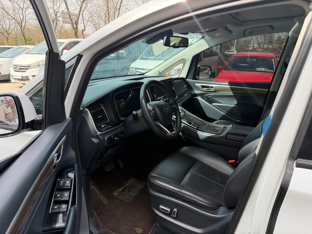 2023 GAC Trumpchi M8 2.0T 252HP L4 8AT,autocango,china used car exporter,china ev exporter,chinese used car exporter,chinese used ev exporter