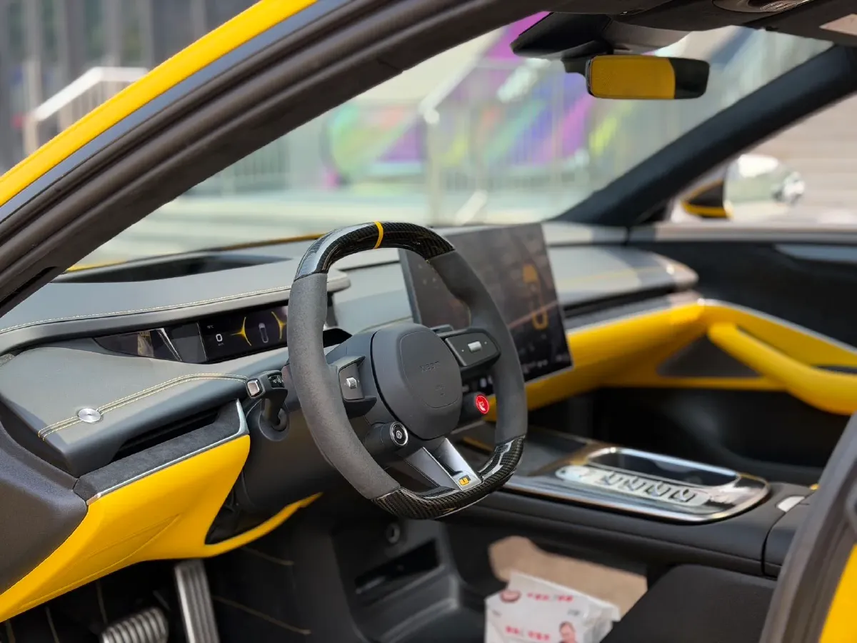 2025 MI SU7 Ultra BEV 93.7KWH,autocango,china used car exporter,china ev exporter,chinese used car exporter,chinese used ev exporter