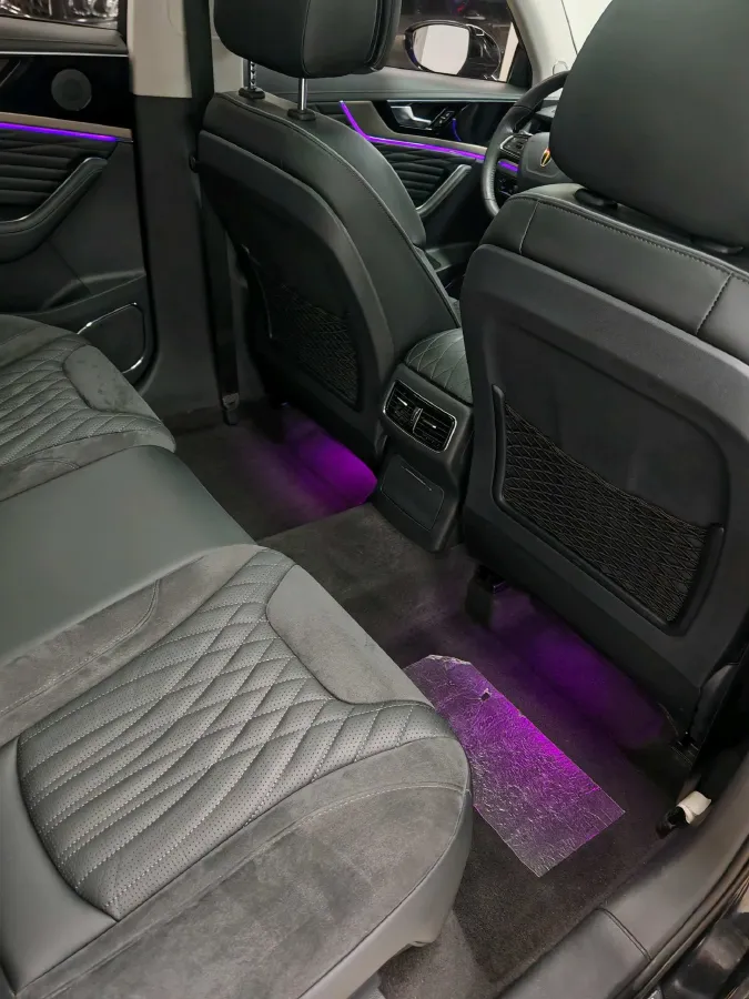 2022 HongQi HS5 2.0T 224HP L4 6AT,autocango,china used car exporter,china ev exporter,chinese used car exporter,chinese used ev exporter