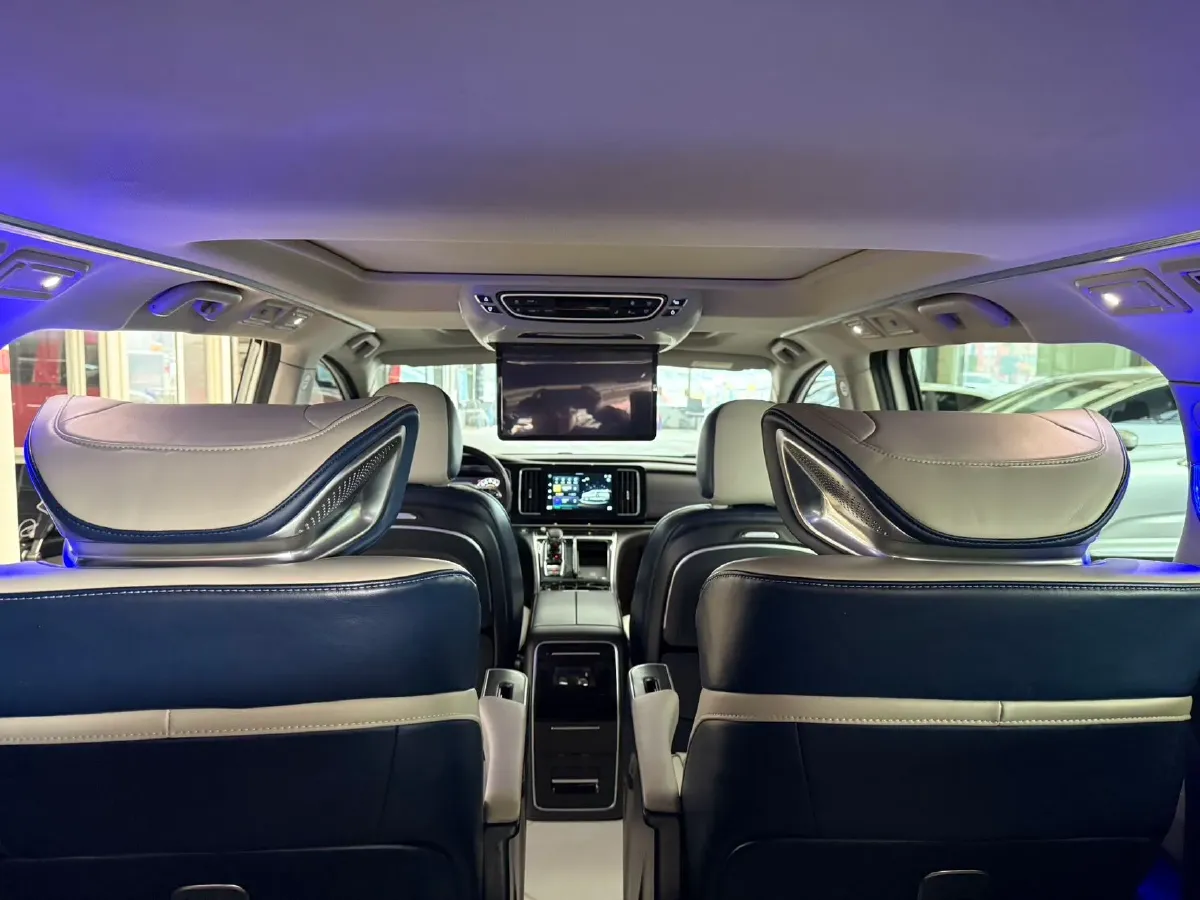 2021 GAC Trumpchi M8 2.0T 252HP L4 8AT,autocango,china used car exporter,china ev exporter,chinese used car exporter,chinese used ev exporter