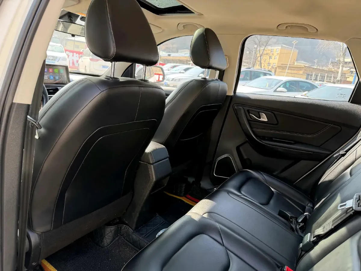 2019 Bestune X40 1.6L 114HP L4 6AT,autocango,china used car exporter,china ev exporter,chinese used car exporter,chinese used ev exporter