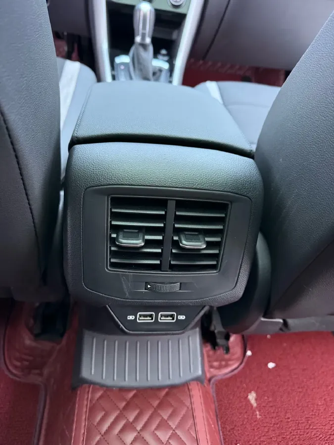 2021 Volkswagen T-Roc 1.4T 150HP L4 7DCT,autocango,china used car exporter,china ev exporter,chinese used car exporter,chinese used ev exporter