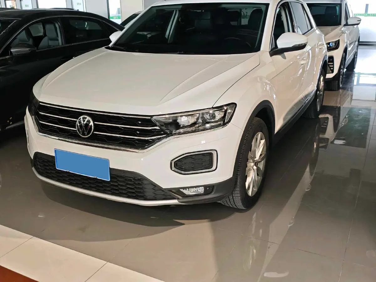 2022 Volkswagen T-Roc 1.4T 150HP L4 7DCT,autocango,china used car exporter,china ev exporter,chinese used car exporter,chinese used ev exporter