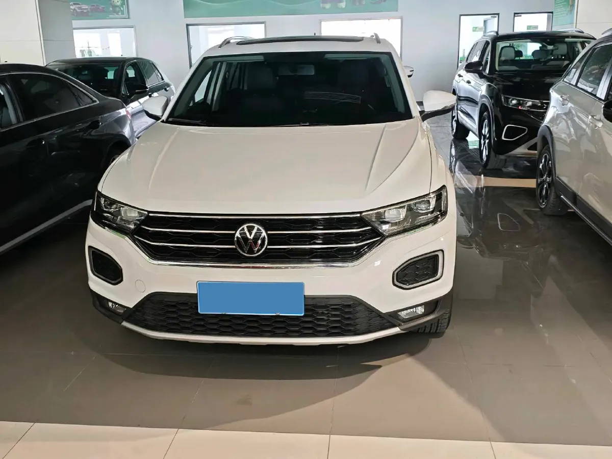 2022 Volkswagen T-Roc 1.4T 150HP L4 7DCT,autocango,china used car exporter,china ev exporter,chinese used car exporter,chinese used ev exporter