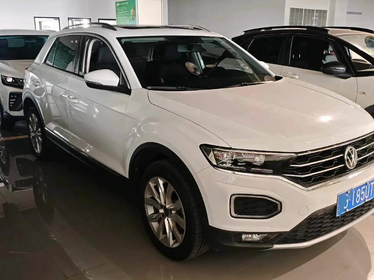 2022 Volkswagen T-Roc 1.4T 150HP L4 7DCT,autocango,china used car exporter,china ev exporter,chinese used car exporter,chinese used ev exporter