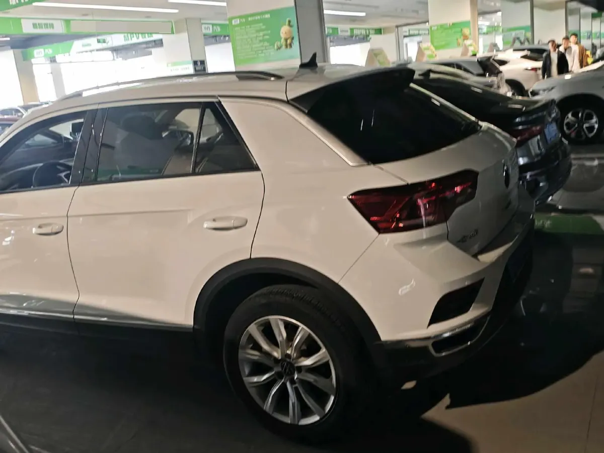 2022 Volkswagen T-Roc 1.4T 150HP L4 7DCT,autocango,china used car exporter,china ev exporter,chinese used car exporter,chinese used ev exporter