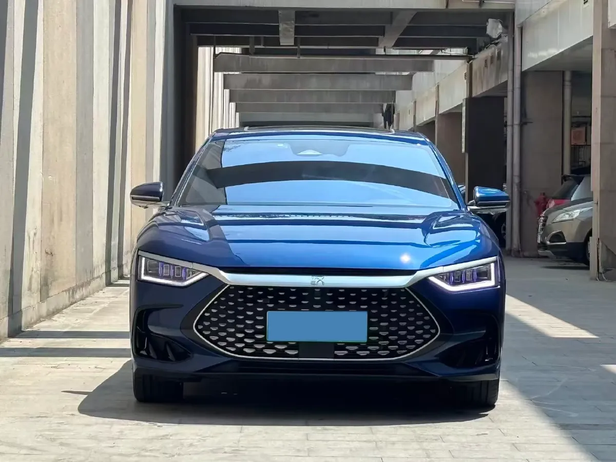 2022 Volkswagen Tiguan L 2.0T 186HP L4 7DCT,autocango,china used car exporter,china ev exporter,chinese used car exporter,chinese used ev exporter