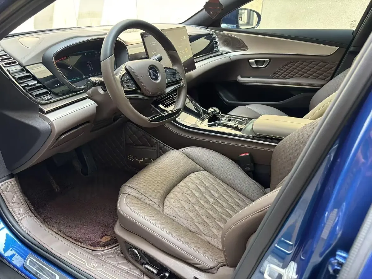 2022 Volkswagen Tiguan L 2.0T 186HP L4 7DCT,autocango,china used car exporter,china ev exporter,chinese used car exporter,chinese used ev exporter