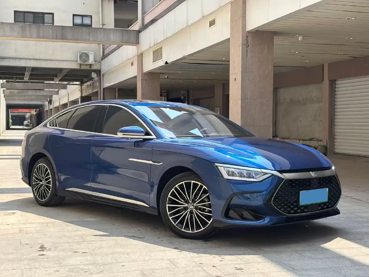 2022 Volkswagen Tiguan L 2.0T 186HP L4 7DCT,autocango,china used car exporter,china ev exporter,chinese used car exporter,chinese used ev exporter