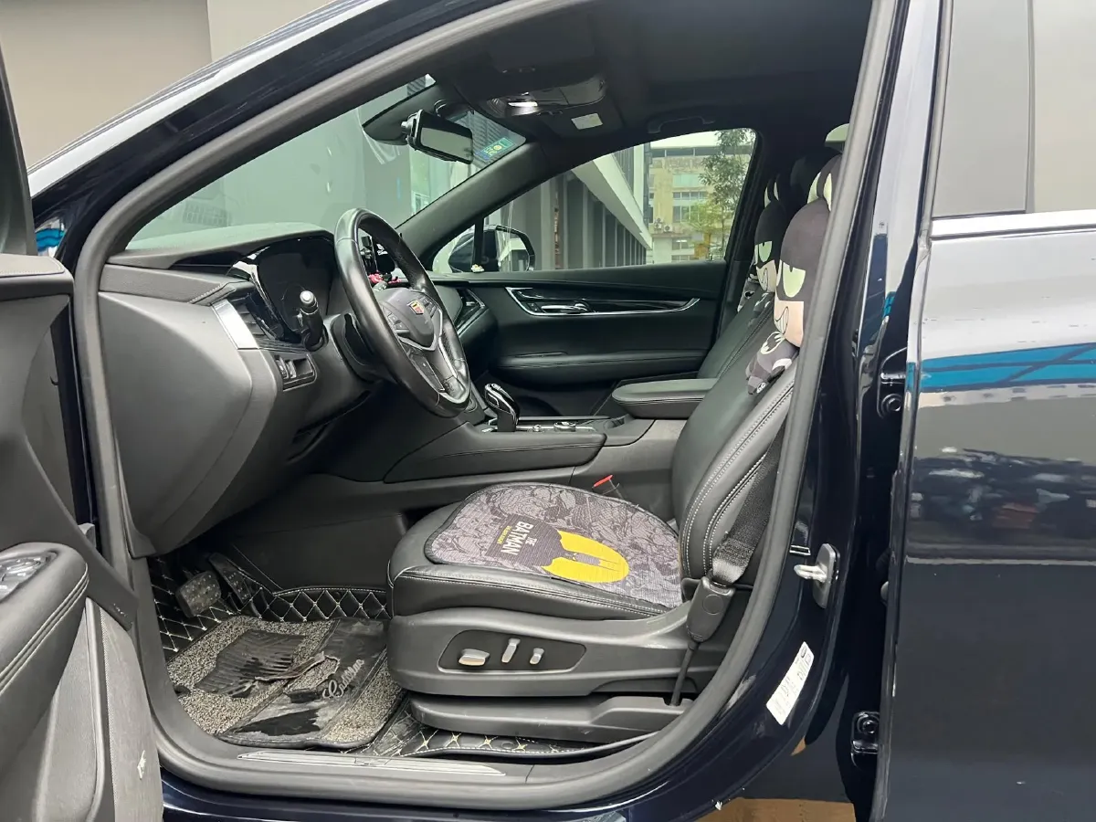 2020 Cadillac XT5 2.0T 237HP L4 9AT,autocango,china used car exporter,china ev exporter,chinese used car exporter,chinese used ev exporter