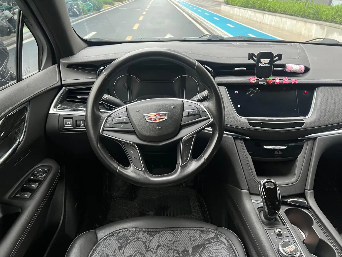 2020 Cadillac XT5 2.0T 237HP L4 9AT,autocango,china used car exporter,china ev exporter,chinese used car exporter,chinese used ev exporter