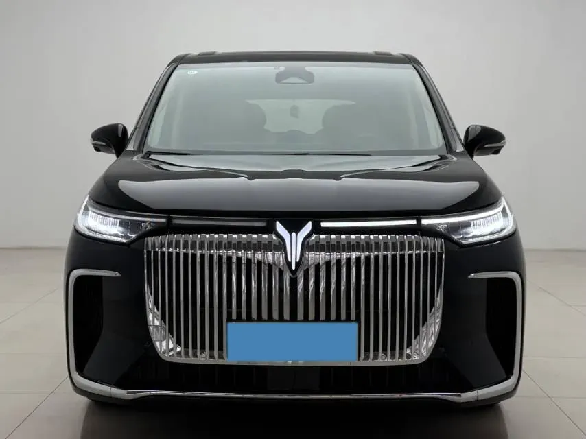2025 Voyah Dream 1.5T 150HP L4 PHEV 41.7KWH,autocango,china used car exporter,china ev exporter,chinese used car exporter,chinese used ev exporter