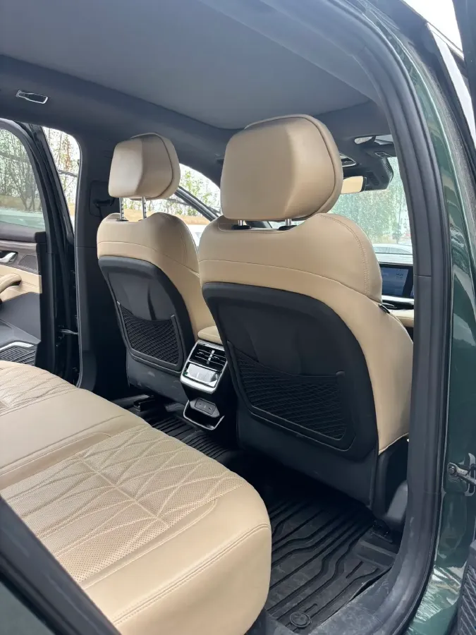 2025 Geely Monjaro 2.0T 238HP L4 8AT,autocango,china used car exporter,china ev exporter,chinese used car exporter,chinese used ev exporter