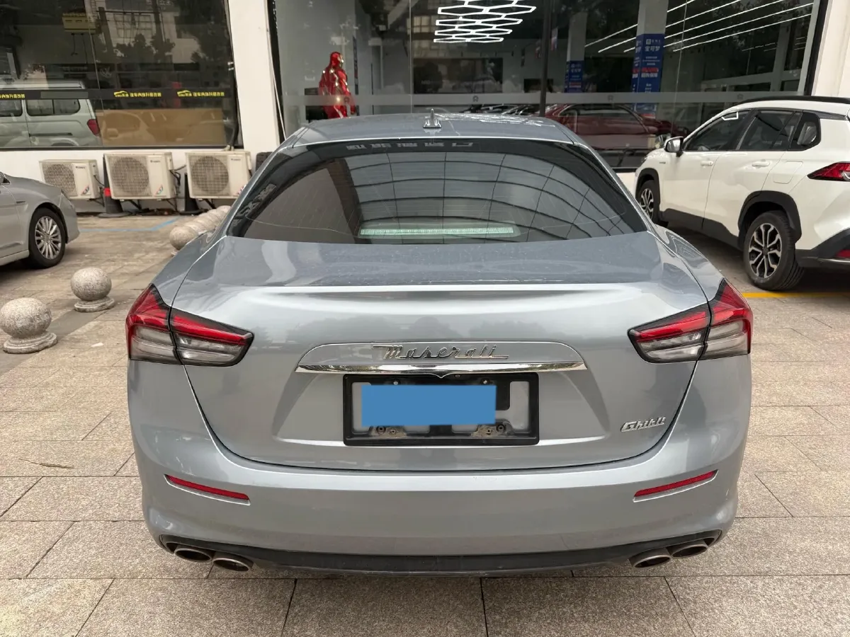 2021 Maserati Ghibli 2.0T 330HP L4 8AT,autocango,china used car exporter,china ev exporter,chinese used car exporter,chinese used ev exporter