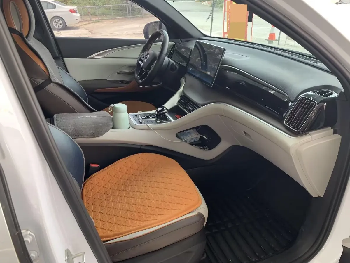 2022 Geely JiaJi 1.5T 177HP L3 7DCT PHEV 15.5KWH,autocango,china used car exporter,china ev exporter,chinese used car exporter,chinese used ev exporter