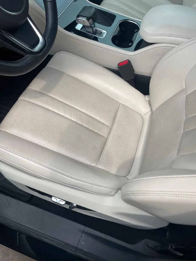 2020 Li ONE Range Extended 131HP REEV 40.5KWH,autocango,china used car exporter,china ev exporter,chinese used car exporter,chinese used ev exporter