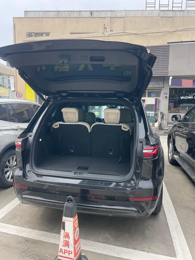 2020 Li ONE Range Extended 131HP REEV 40.5KWH,autocango,china used car exporter,china ev exporter,chinese used car exporter,chinese used ev exporter