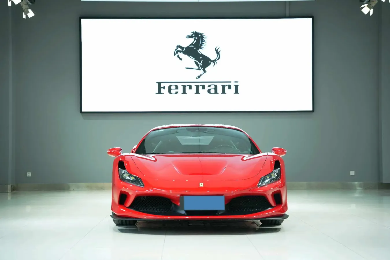 2019 Aston Martin DB11 5.2T 639HP V12 8AT,autocango,china used car exporter,china ev exporter,chinese used car exporter,chinese used ev exporter