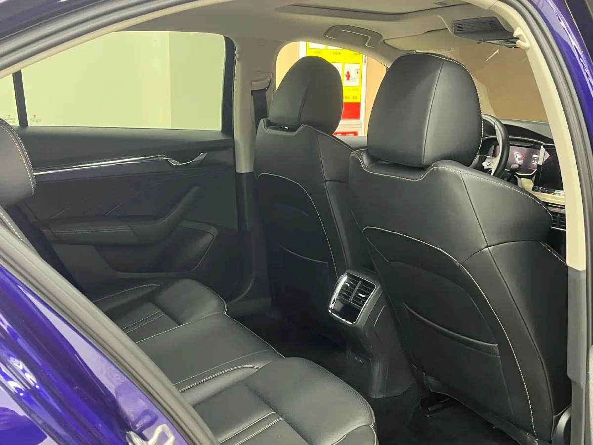 2021 Skoda Octavia 1.4T 150HP L4 7DCT,autocango,china used car exporter,china ev exporter,chinese used car exporter,chinese used ev exporter