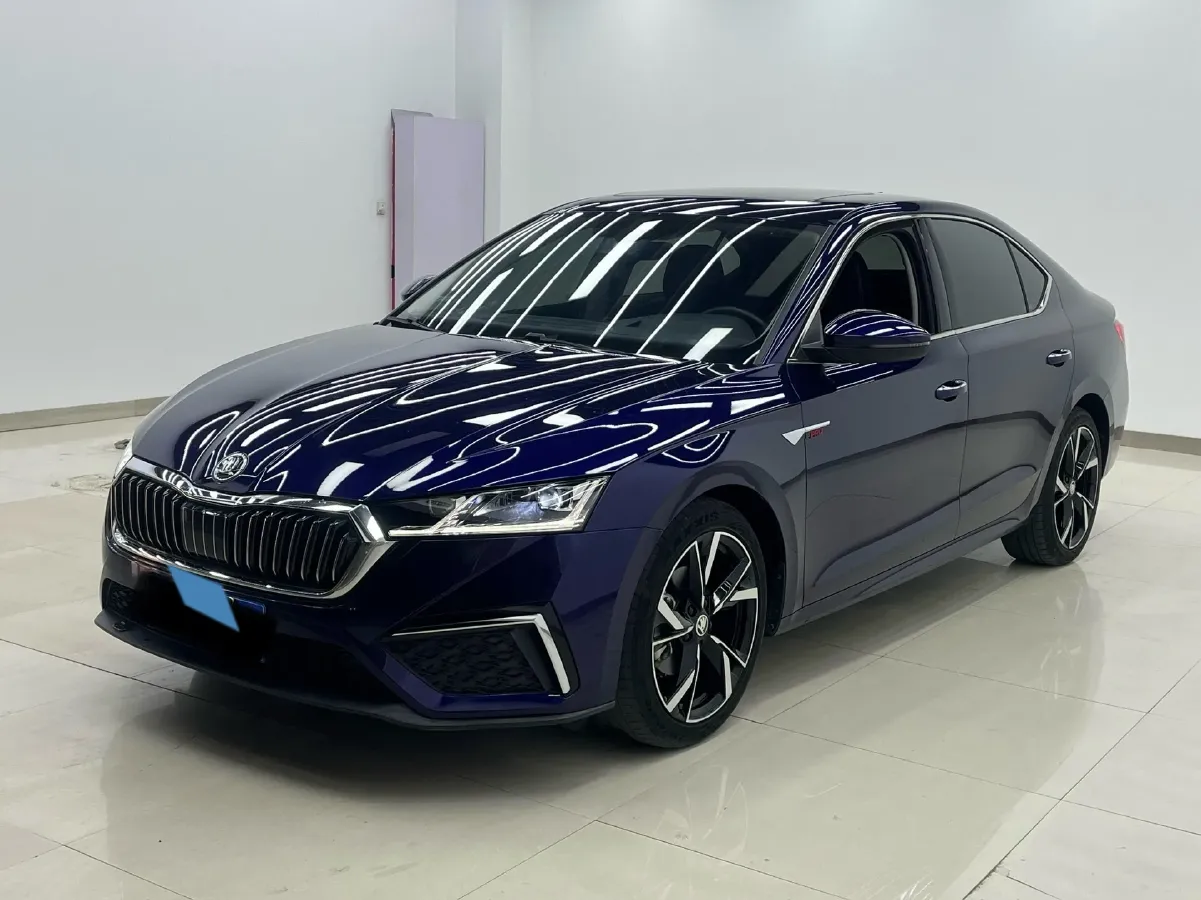 2021 Skoda Octavia 1.4T 150HP L4 7DCT,autocango,china used car exporter,china ev exporter,chinese used car exporter,chinese used ev exporter