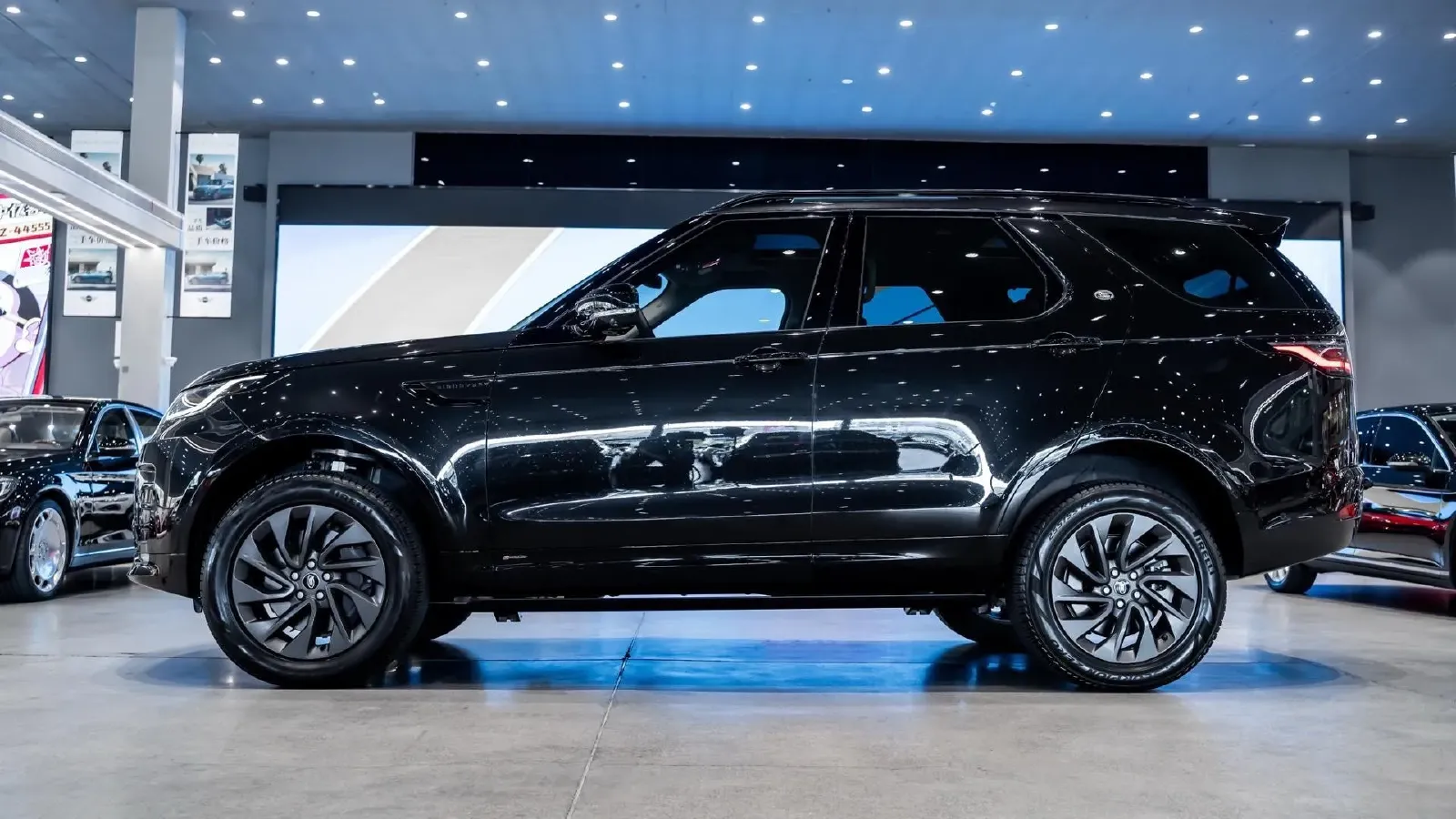 2021 Land Rover Discovery 3.0T 360HP L6 8AT,autocango,china used car exporter,china ev exporter,chinese used car exporter,chinese used ev exporter