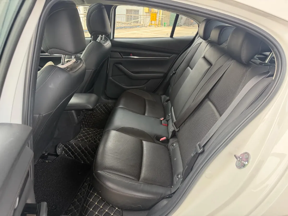 2020 Mazda 3 Axela 2.0L 158HP L4 6AT,autocango,china used car exporter,china ev exporter,chinese used car exporter,chinese used ev exporter