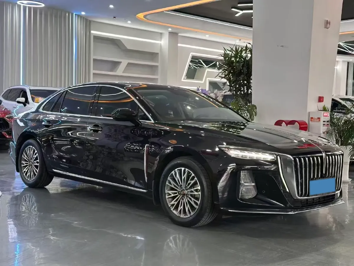2023 HongQi H5 2.0T 224HP L4 8AT,autocango,china used car exporter,china ev exporter,chinese used car exporter,chinese used ev exporter