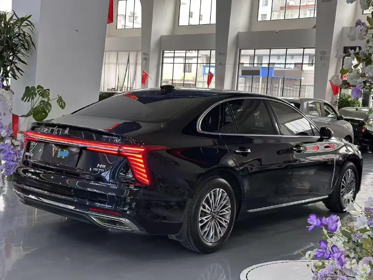 2023 HongQi H5 2.0T 224HP L4 8AT,autocango,china used car exporter,china ev exporter,chinese used car exporter,chinese used ev exporter