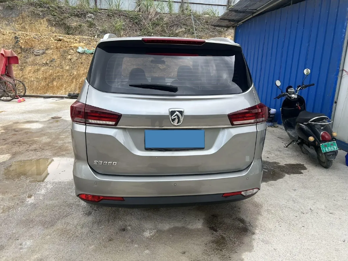 2019 BaoJun 360 1.5L 105HP L4 5AMT,autocango,china used car exporter,china ev exporter,chinese used car exporter,chinese used ev exporter