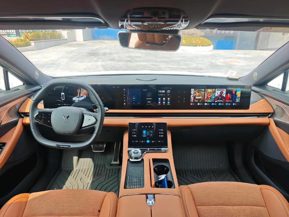 2024 Voyah ZhuiGuang 1.5T 136HP L4 PHEV 43KWH,autocango,china used car exporter,china ev exporter,chinese used car exporter,chinese used ev exporter