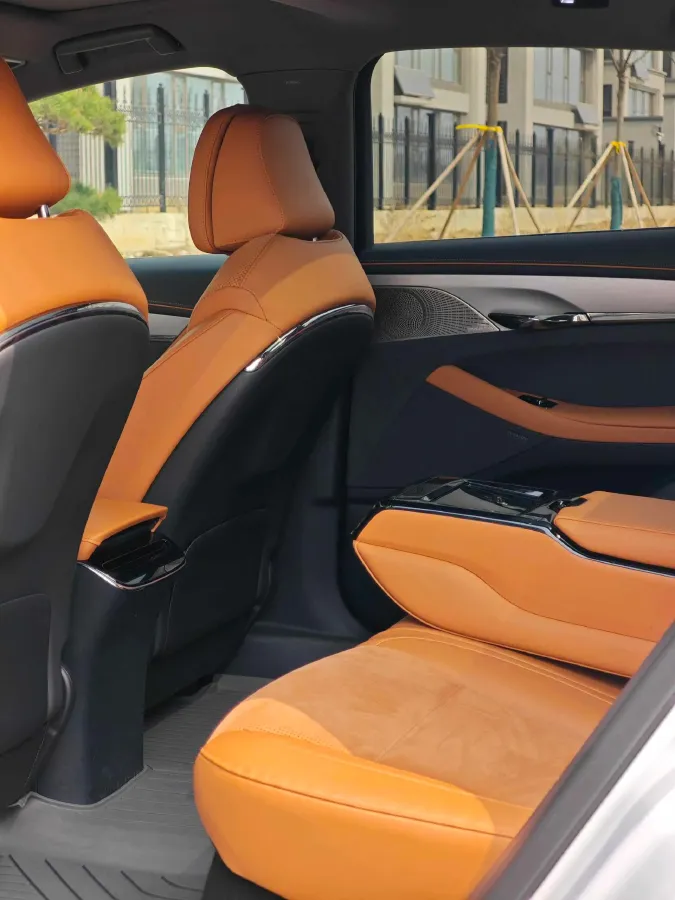 2024 Voyah ZhuiGuang 1.5T 136HP L4 PHEV 43KWH,autocango,china used car exporter,china ev exporter,chinese used car exporter,chinese used ev exporter