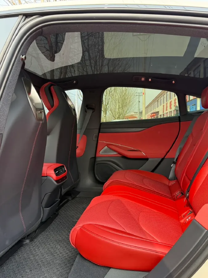 2024 MI SU7 BEV 73.6KWH,autocango,china used car exporter,china ev exporter,chinese used car exporter,chinese used ev exporter