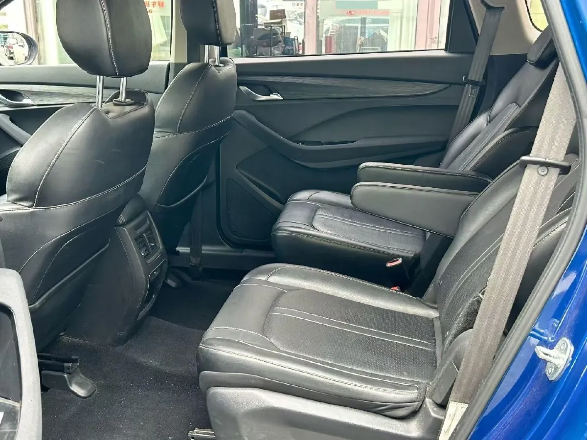 2018 BaoJun 360 1.5L 112HP L4 6MT,autocango,china used car exporter,china ev exporter,chinese used car exporter,chinese used ev exporter