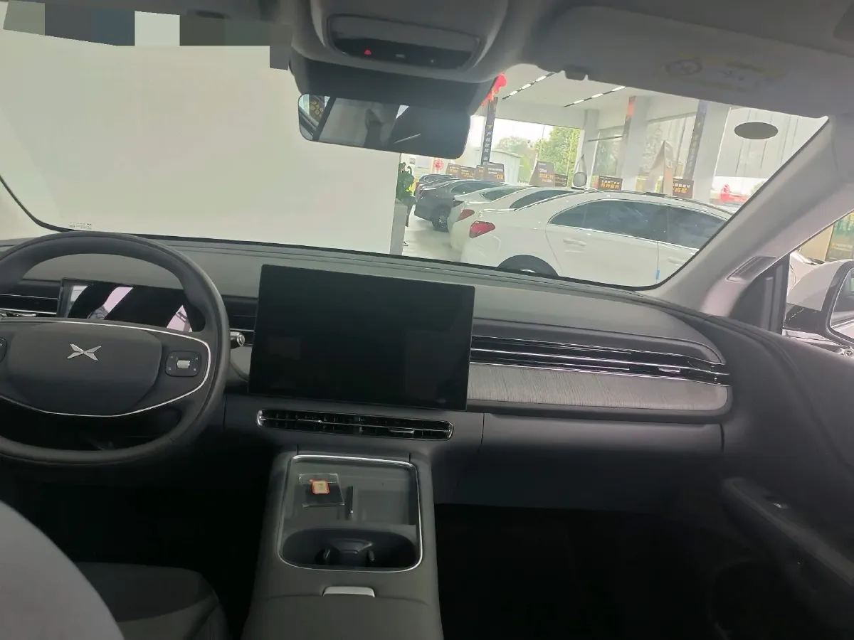 2025 Xpeng G6 BEV 68.5KWH,autocango,china used car exporter,china ev exporter,chinese used car exporter,chinese used ev exporter