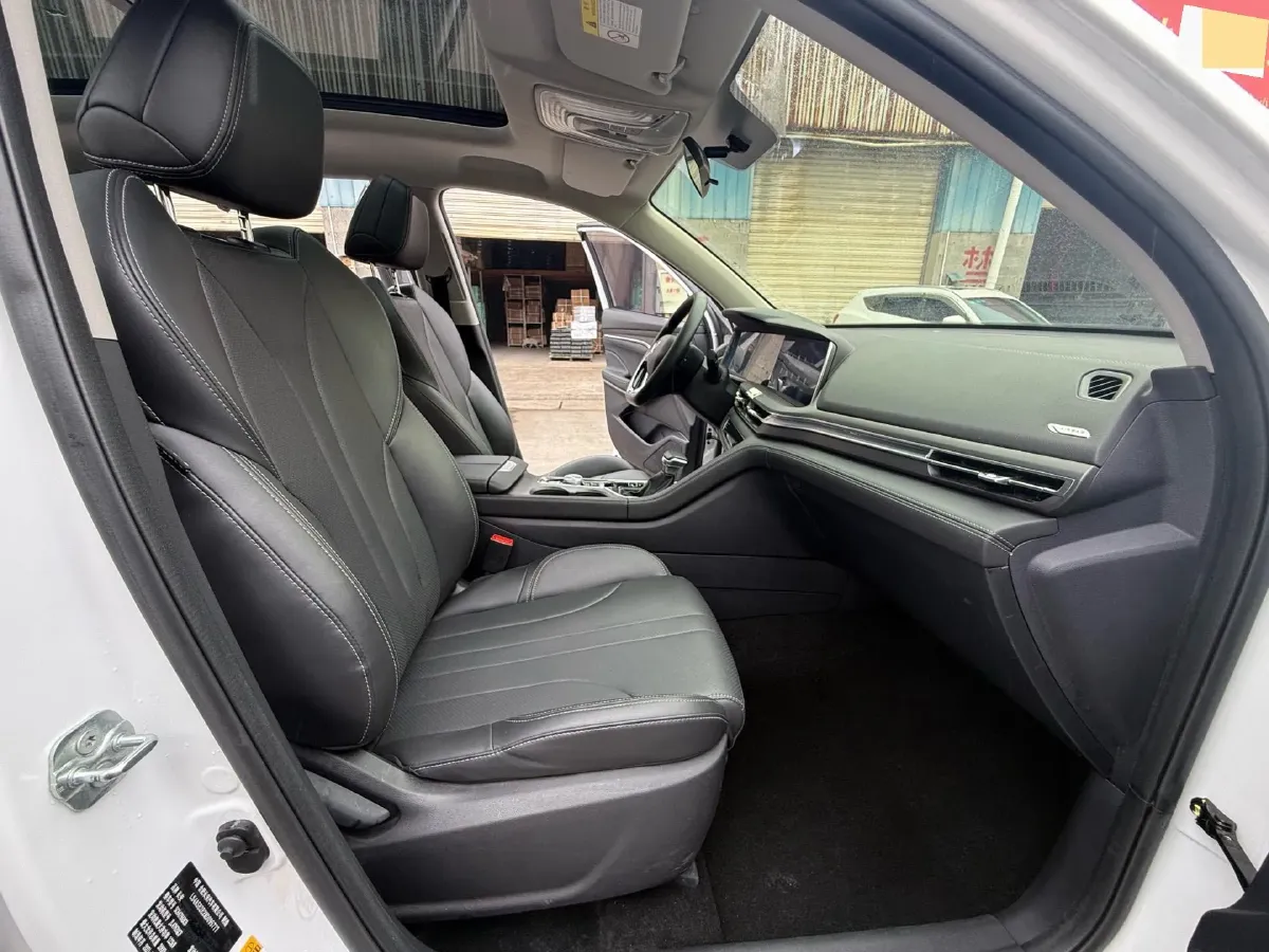 2021 ChangAn CS75 Plus 1.5T 178HP L4 6AT,autocango,china used car exporter,china ev exporter,chinese used car exporter,chinese used ev exporter