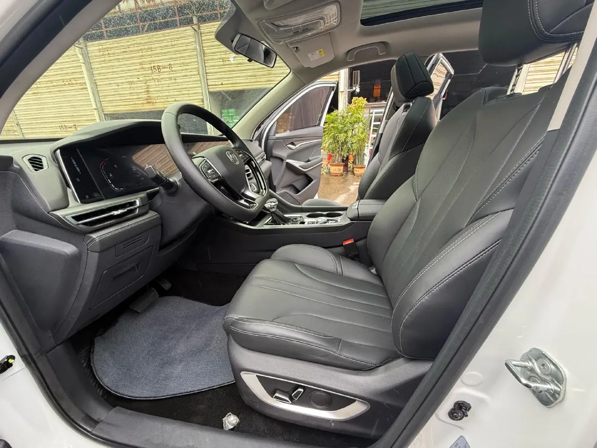 2021 ChangAn CS75 Plus 1.5T 178HP L4 6AT,autocango,china used car exporter,china ev exporter,chinese used car exporter,chinese used ev exporter