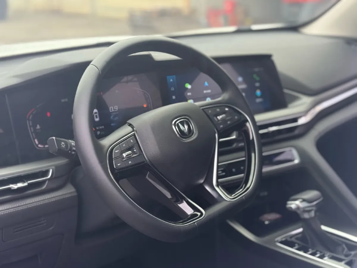 2021 ChangAn CS75 Plus 1.5T 178HP L4 6AT,autocango,china used car exporter,china ev exporter,chinese used car exporter,chinese used ev exporter