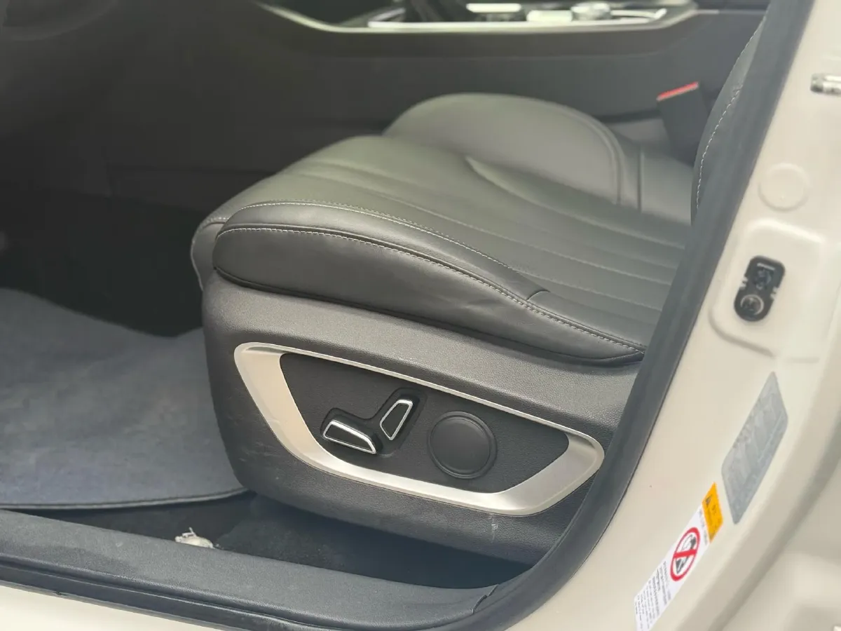 2021 ChangAn CS75 Plus 1.5T 178HP L4 6AT,autocango,china used car exporter,china ev exporter,chinese used car exporter,chinese used ev exporter