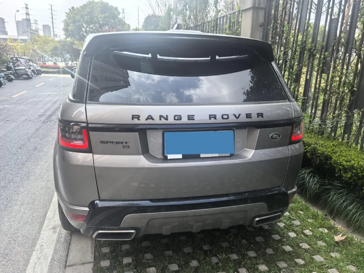 2022 Land Rover Range Rover Sport 3.0T 360HP L6 8AT,autocango,china used car exporter,china ev exporter,chinese used car exporter,chinese used ev exporter