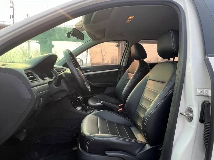 2019 ChangAn Eado XT 1.6L 128HP L4 6AT,autocango,china used car exporter,china ev exporter,chinese used car exporter,chinese used ev exporter