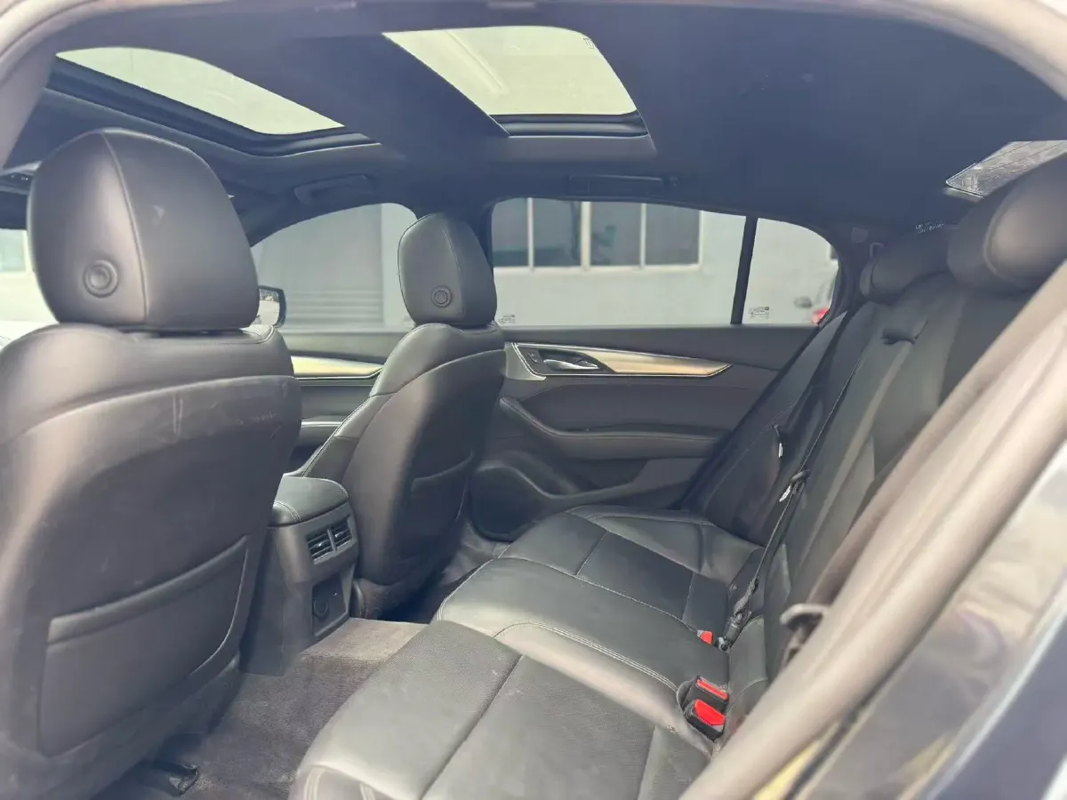 2021 Cadillac CT5 2.0T 237HP L4 10AT,autocango,china used car exporter,china ev exporter,chinese used car exporter,chinese used ev exporter