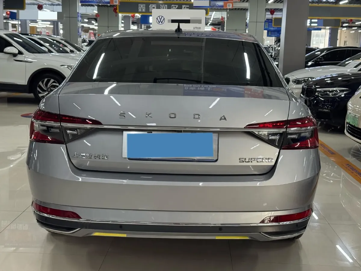 2023 Skoda Superb 1.4T 150HP L4 7DCT,autocango,china used car exporter,china ev exporter,chinese used car exporter,chinese used ev exporter