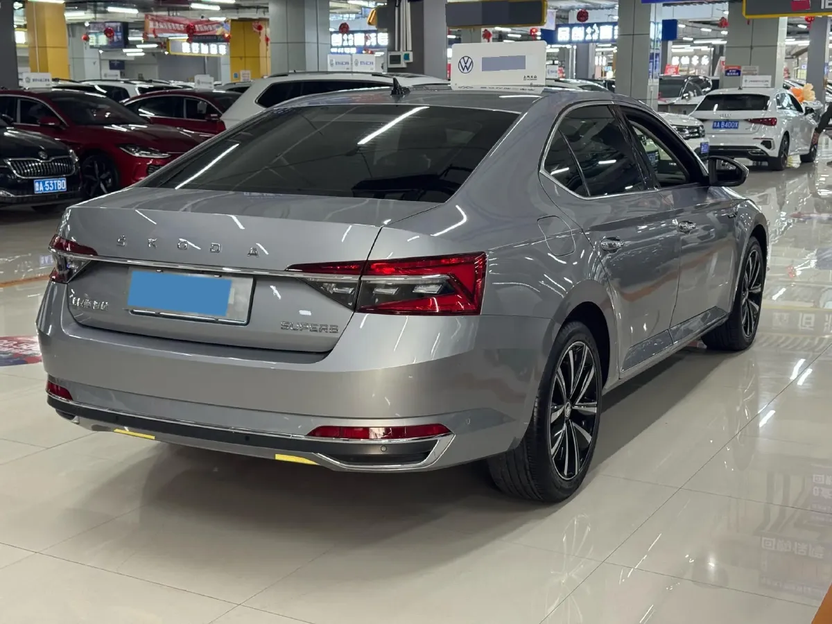 2023 Skoda Superb 1.4T 150HP L4 7DCT,autocango,china used car exporter,china ev exporter,chinese used car exporter,chinese used ev exporter