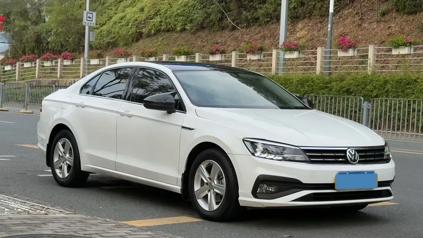2019 Volkswagen Lamando 1.4T 131HP L4 7DCT,autocango,china used car exporter,china ev exporter,chinese used car exporter,chinese used ev exporter