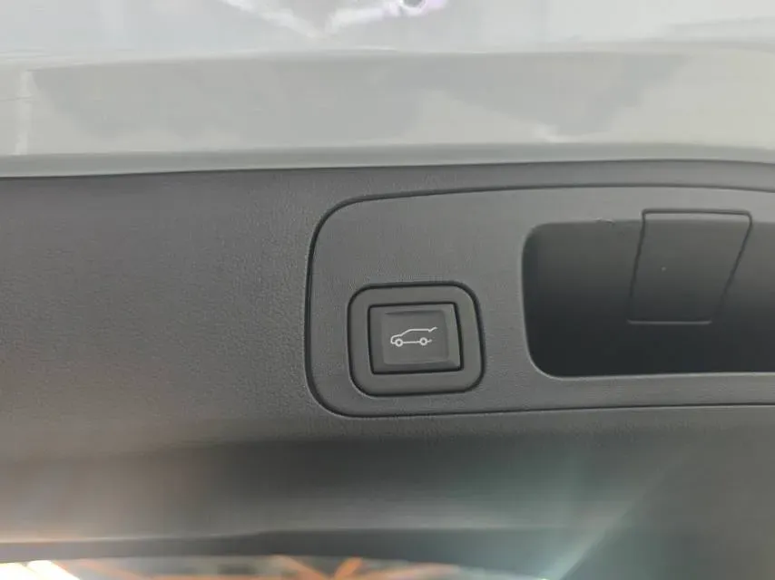 2023 Aiways U6 BEV 63KWH,autocango,china used car exporter,china ev exporter,chinese used car exporter,chinese used ev exporter